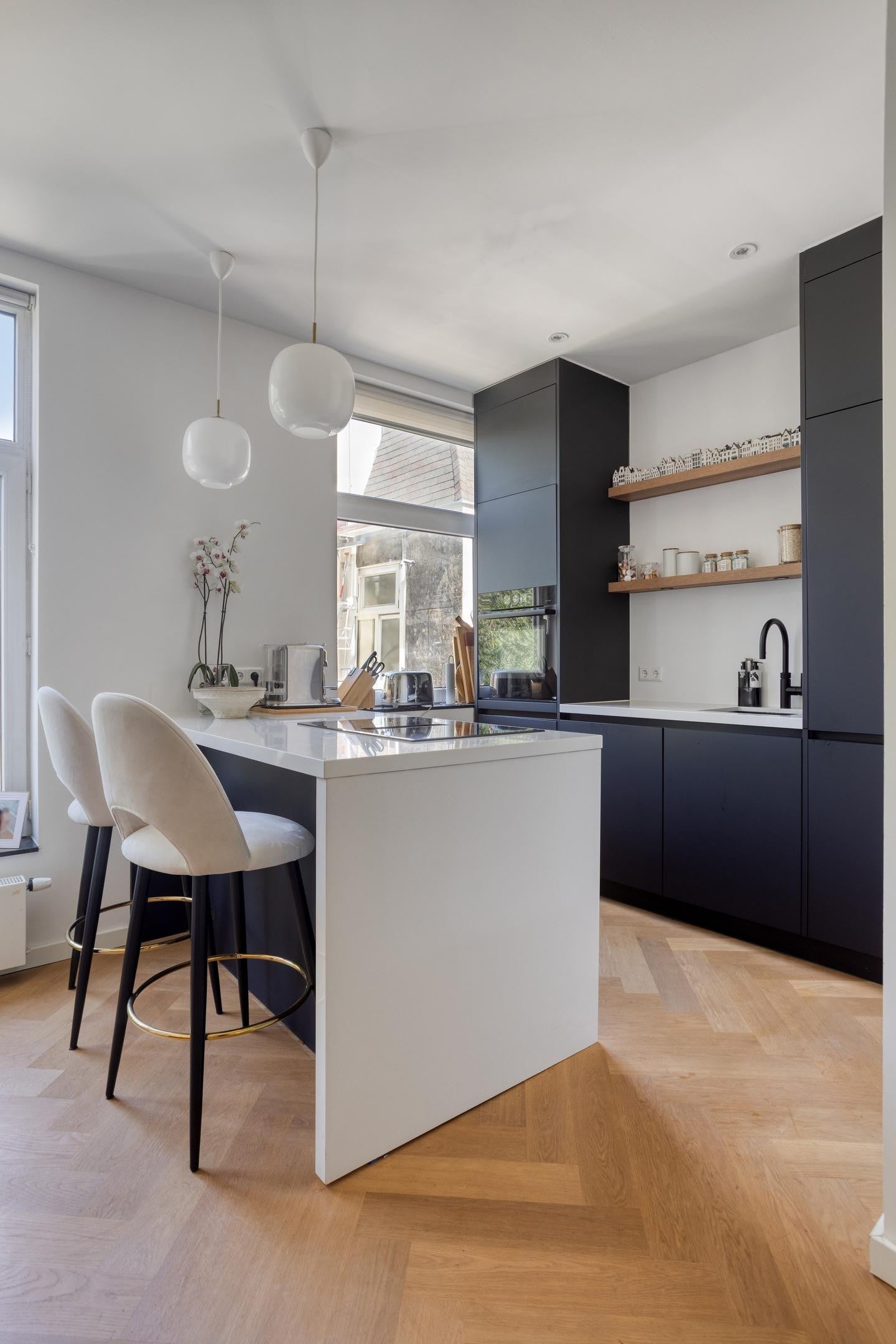 Woning te huur: Saxenburgerstraat, Amsterdam