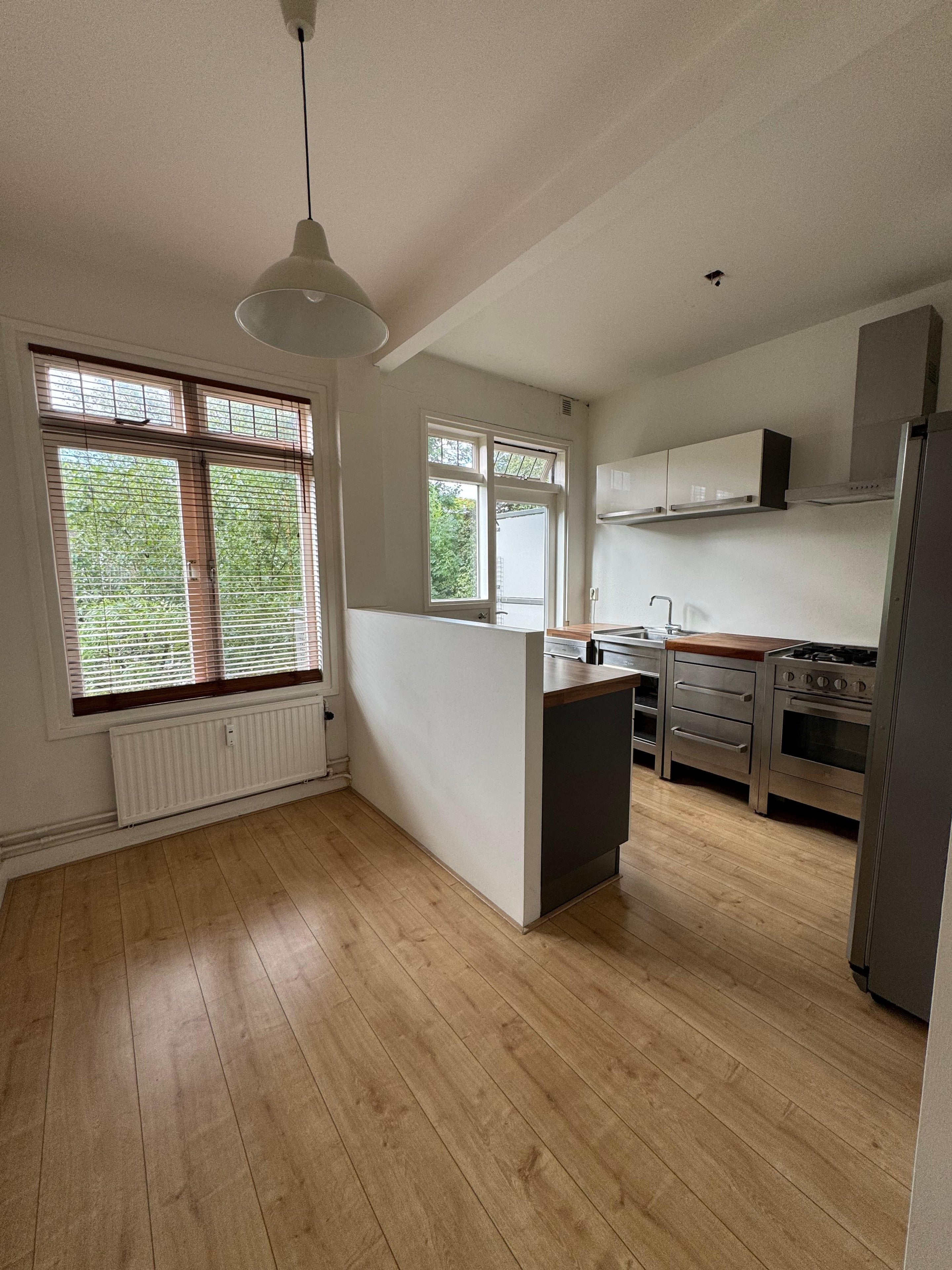 Appartement te huur: Nieuwe Binnenweg 70-02L, Rotterdam