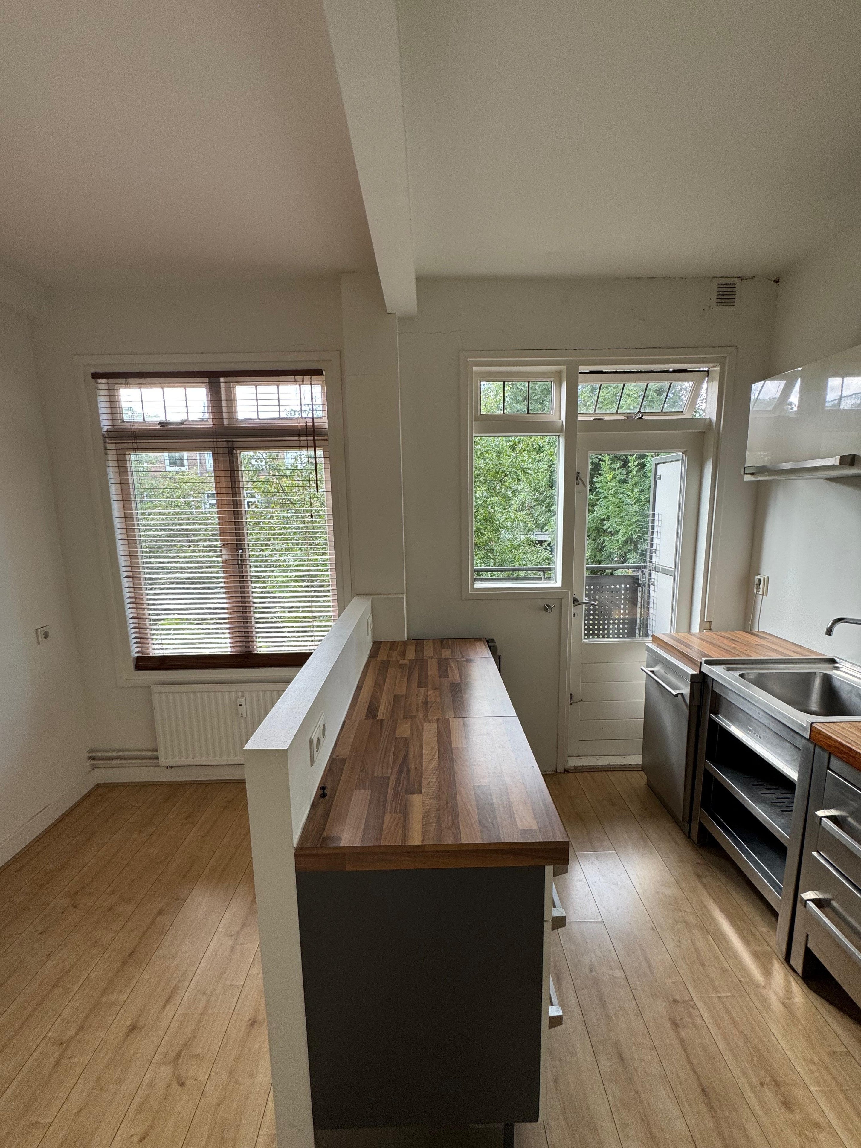 Appartement te huur: Nieuwe Binnenweg 70-02L, Rotterdam