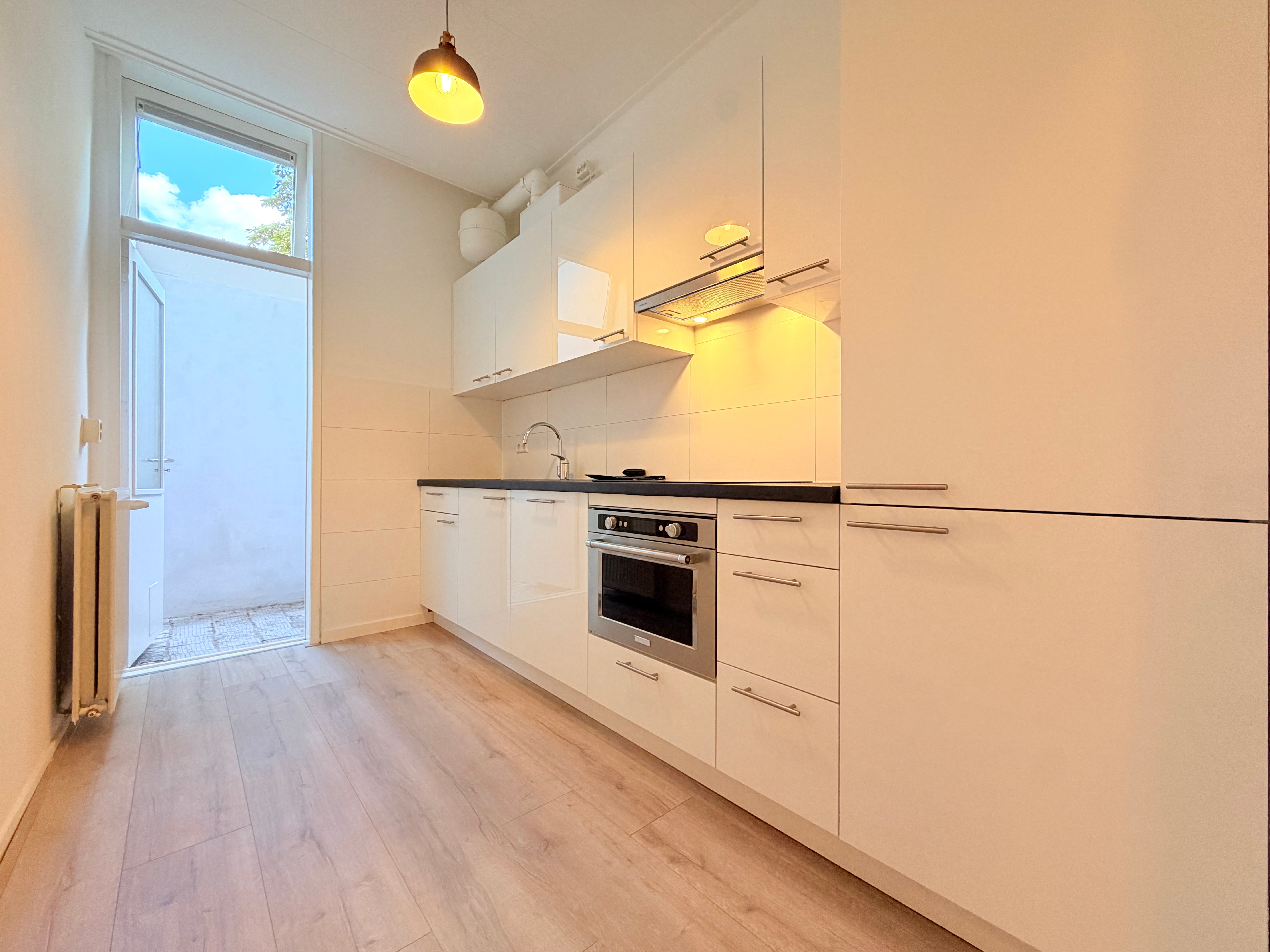 Appartement te huur: Van Brakelstraat 105, 'S-Gravenhage