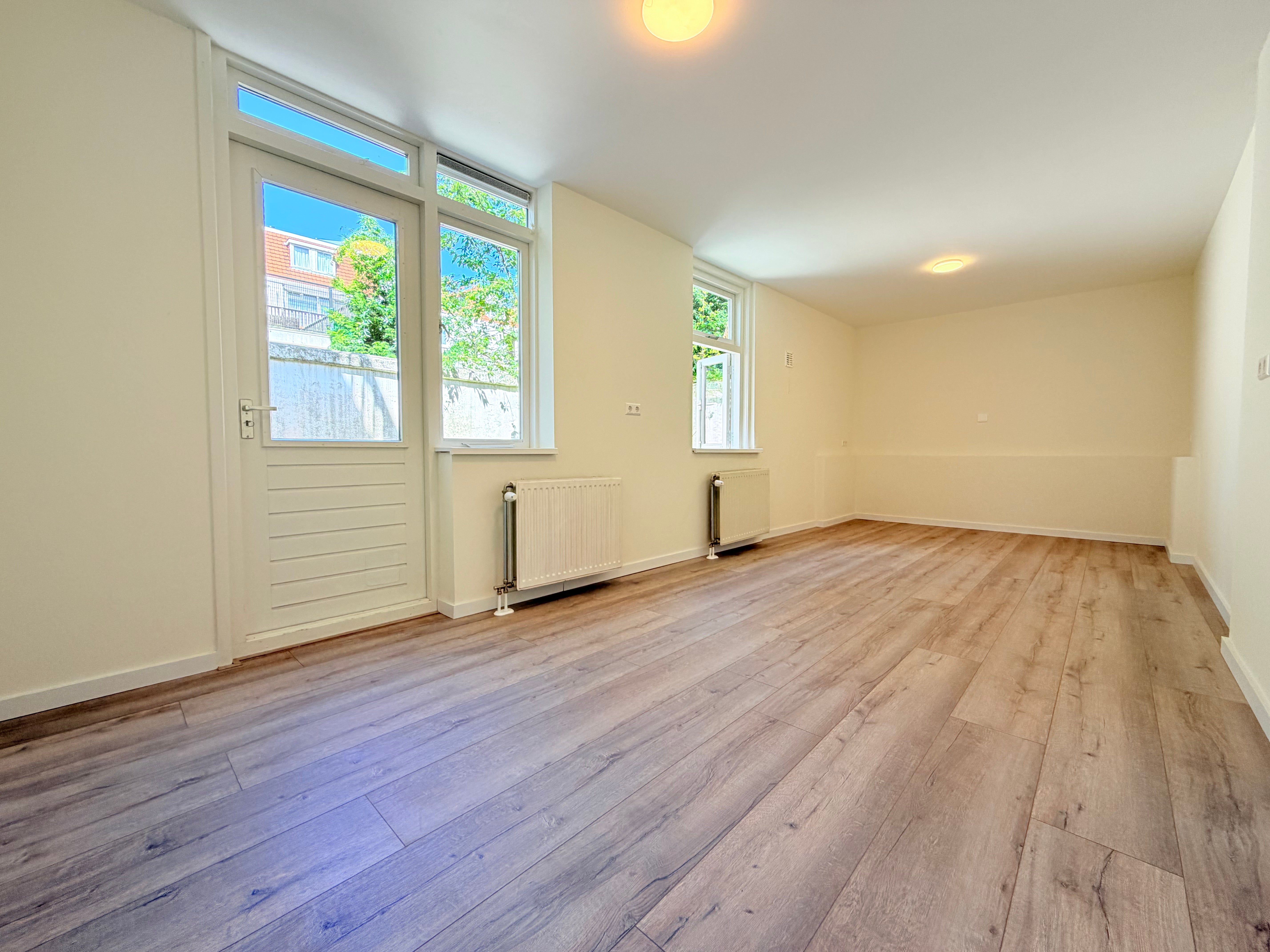 Appartement te huur: Van Brakelstraat 105, 'S-Gravenhage