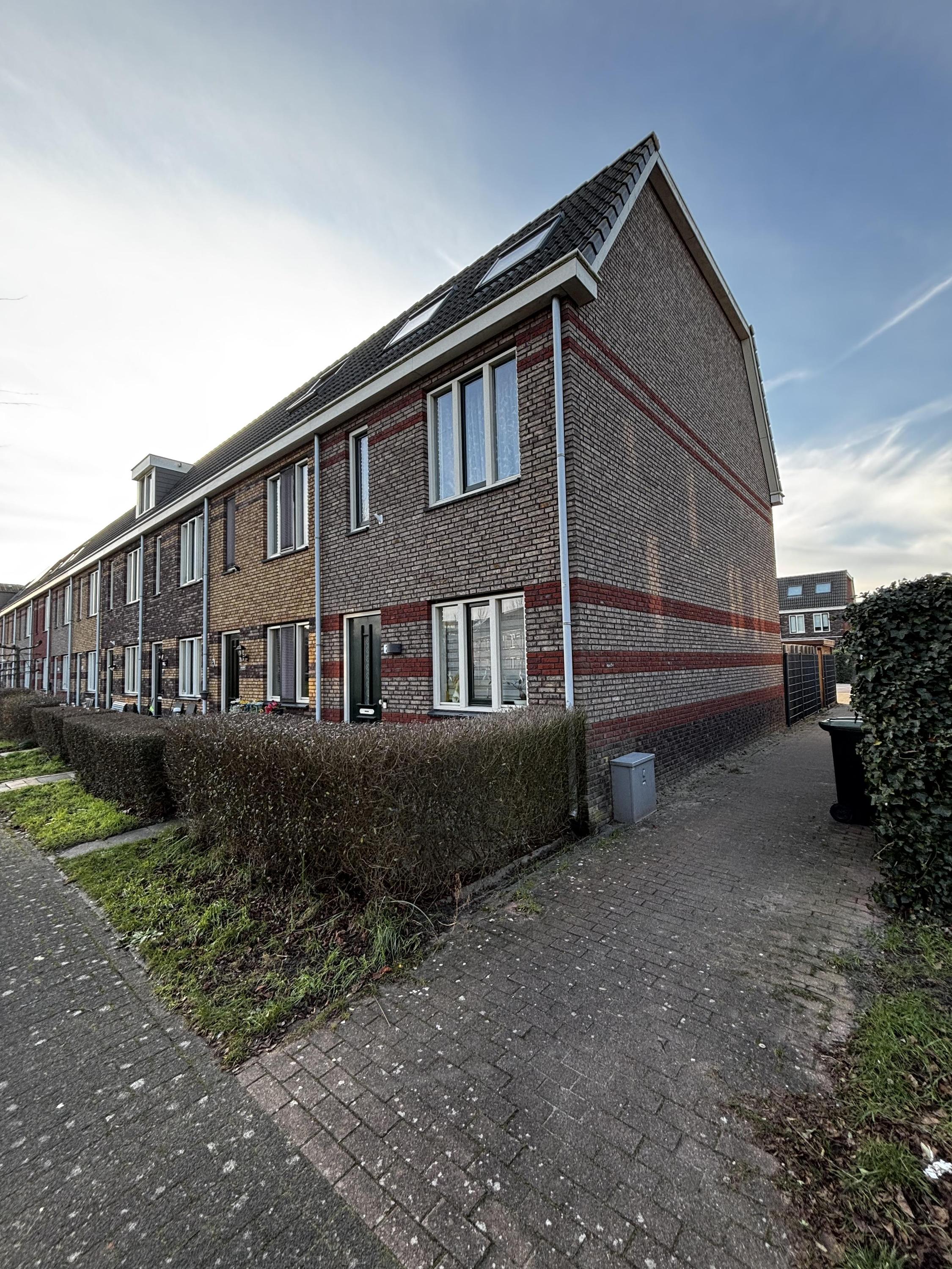Te huur Huis Anubisplantsoen 2 in Almere