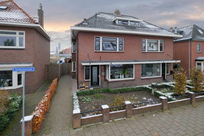 Schoolstraat 18