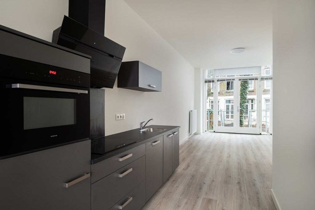 Appartement te huur: Schiedamsesingel 179A, Rotterdam