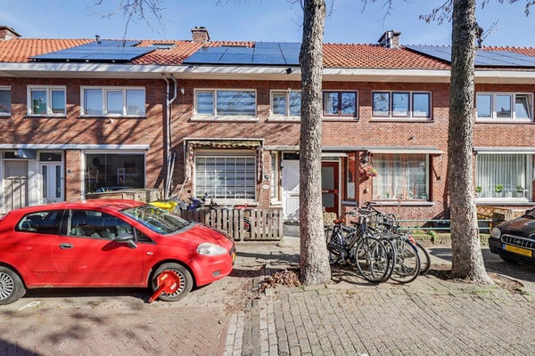 Huis Van Vlotenstraat 16 in Den Haag