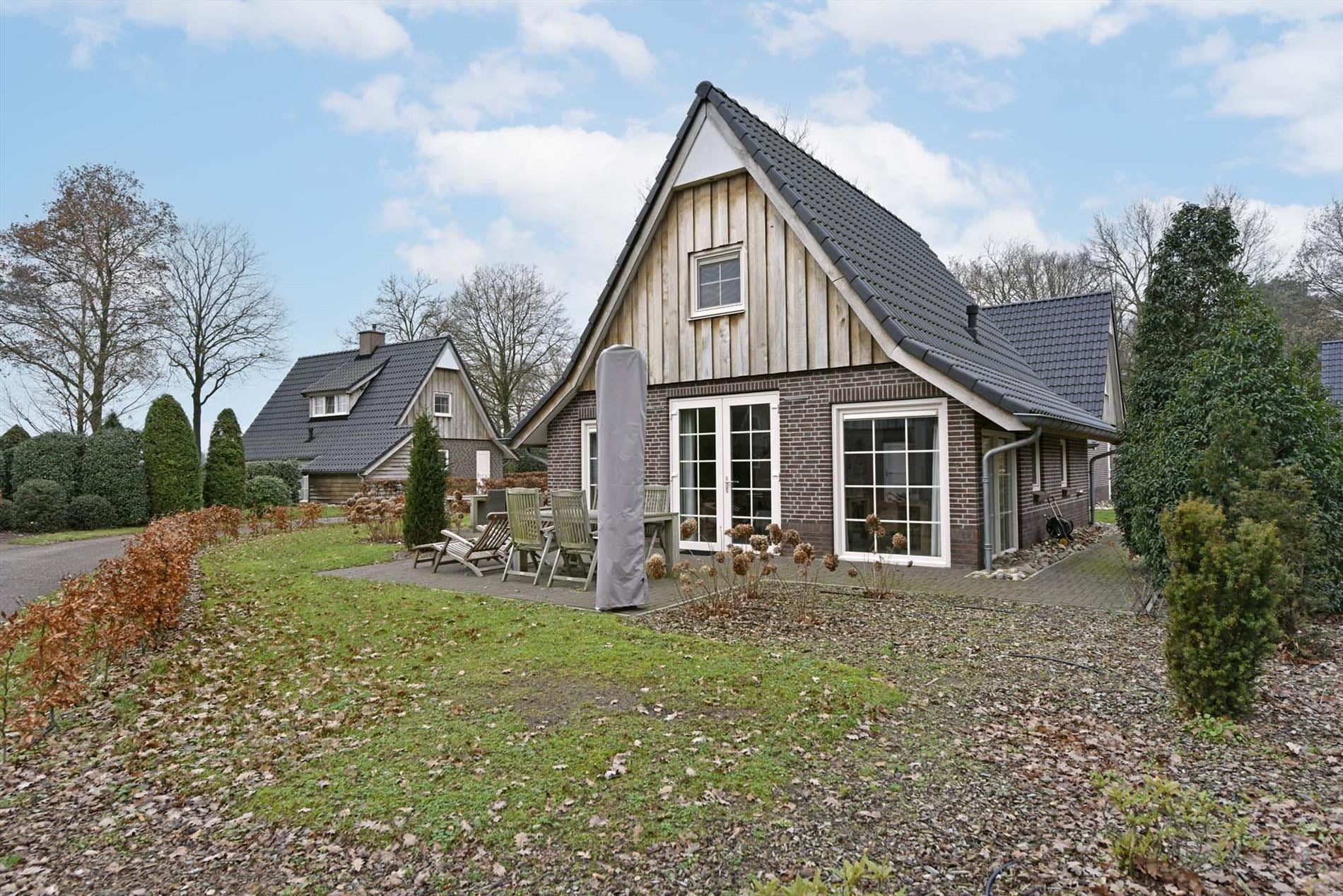 Huis Knollenhaarweg 7 001 in Hellendoorn