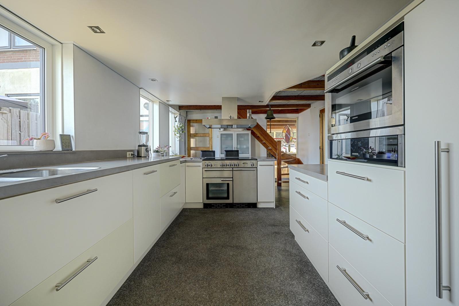 Vrijstaande woning te koop: Ring 75, Nieuwdorp
