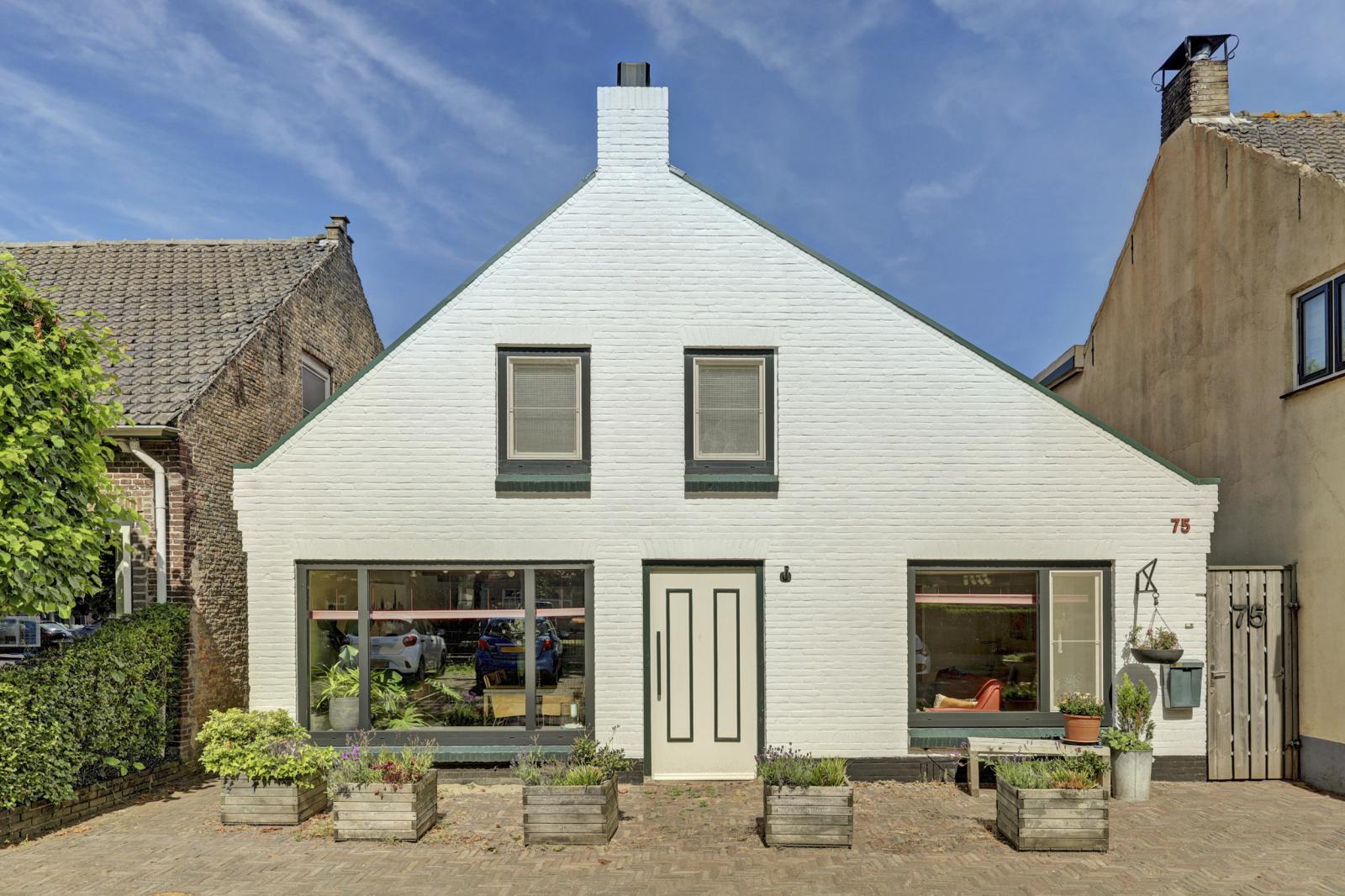 Huis Ring 75 in Nieuwdorp