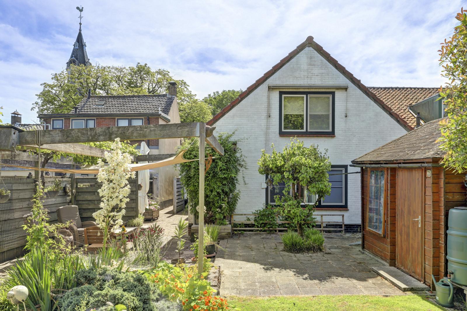 Vrijstaande woning te koop: Ring 75, Nieuwdorp
