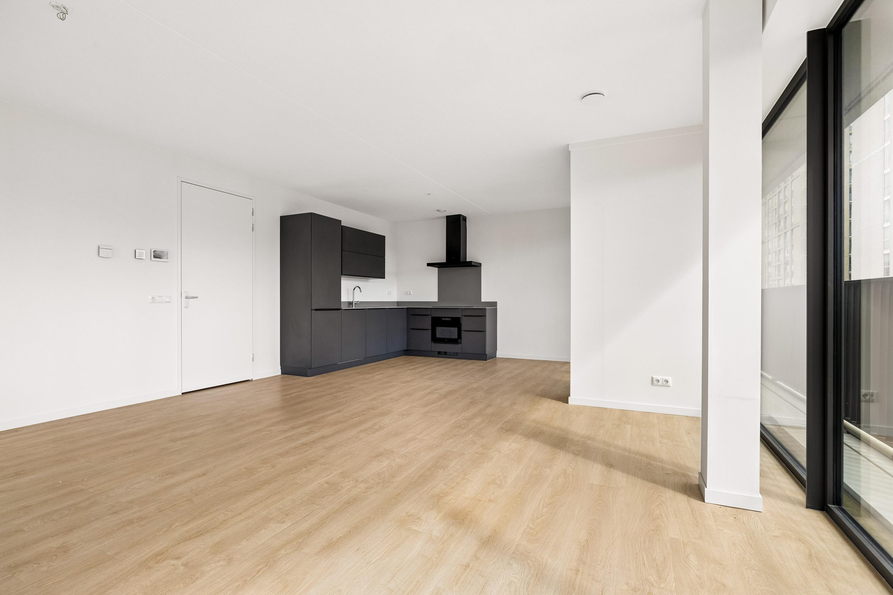 Appartement te huur: Elizabeth Anscombestraat 551, Amsterdam