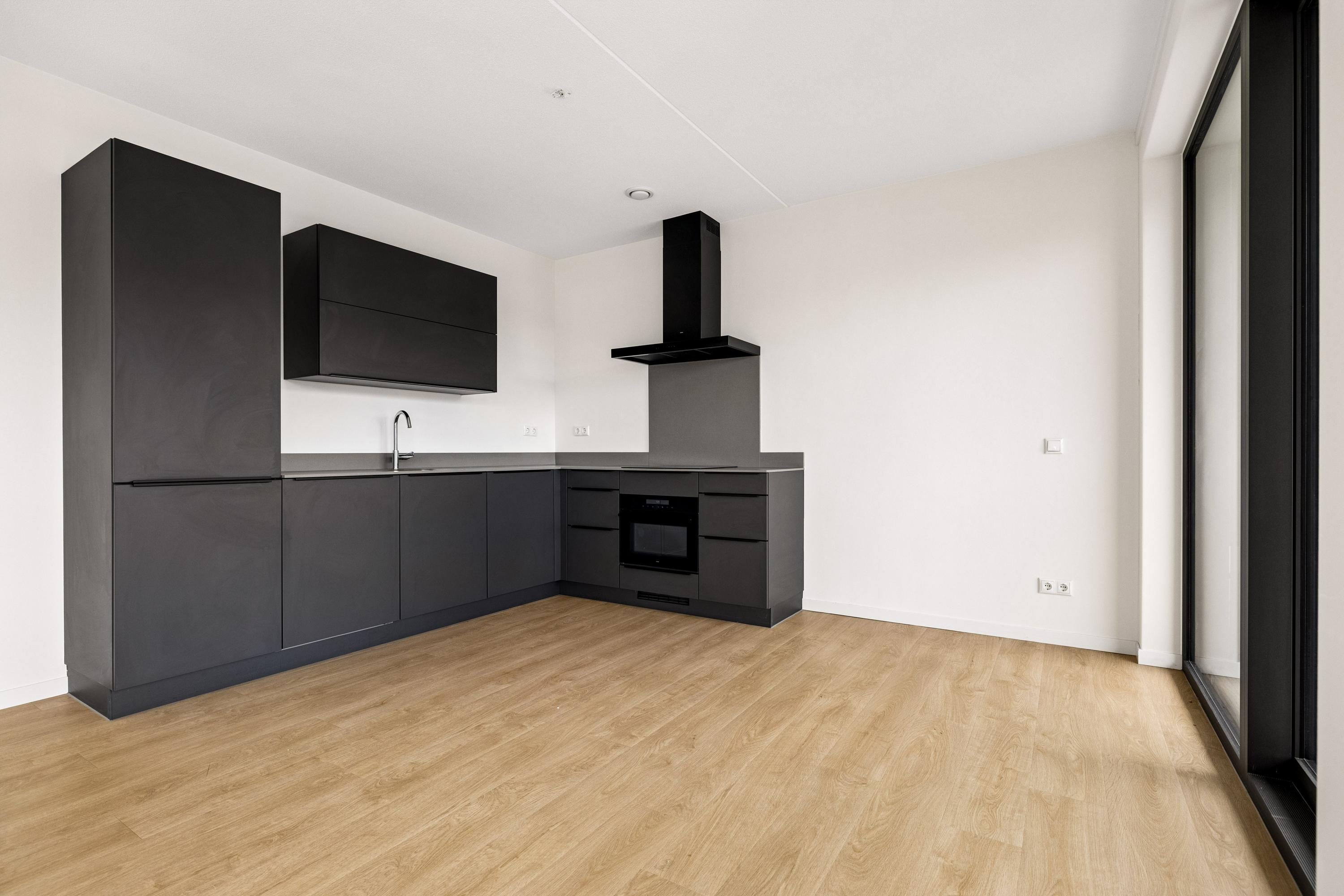 Appartement te huur: Elizabeth Anscombestraat 551, Amsterdam