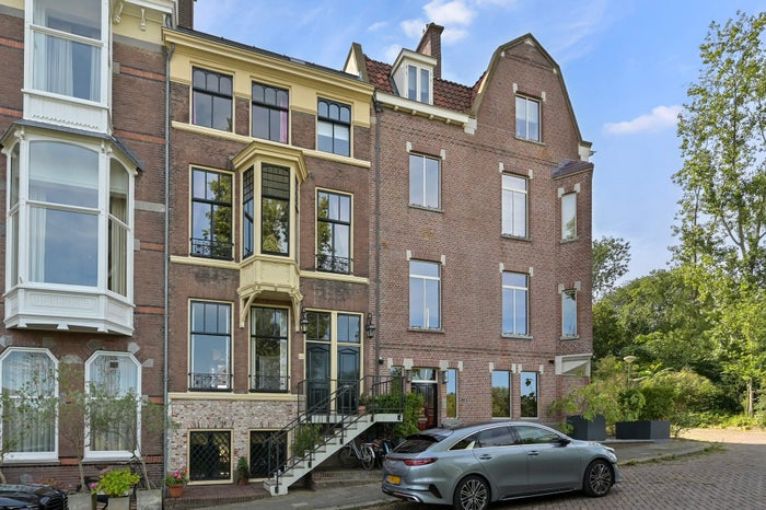 Koninginnegracht 144