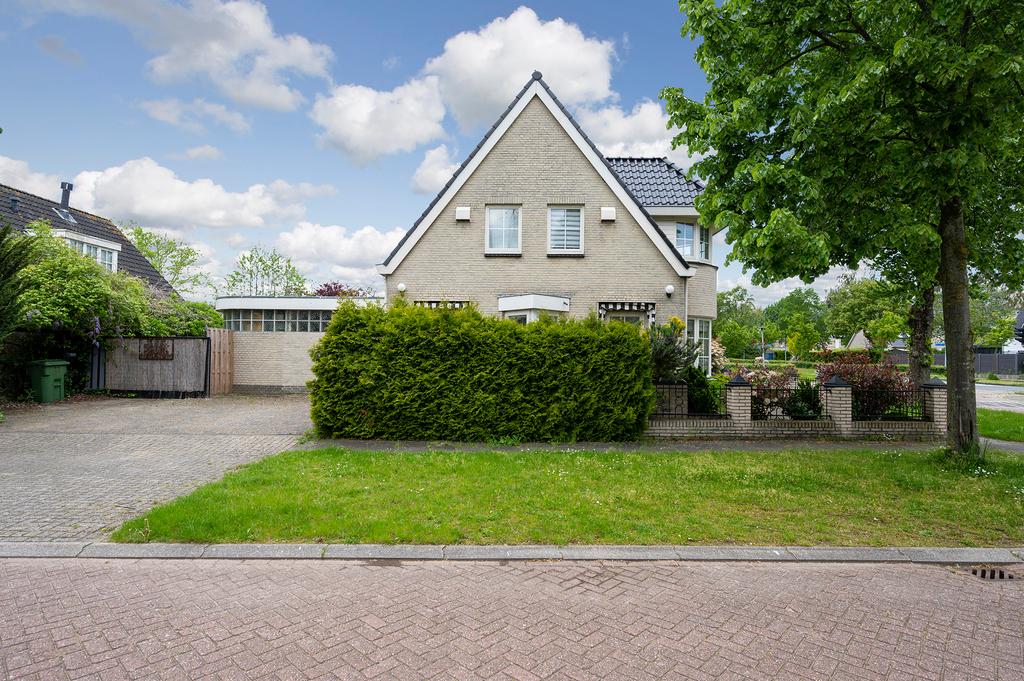 Woning te huur: Simone Signoretstraat, Almere