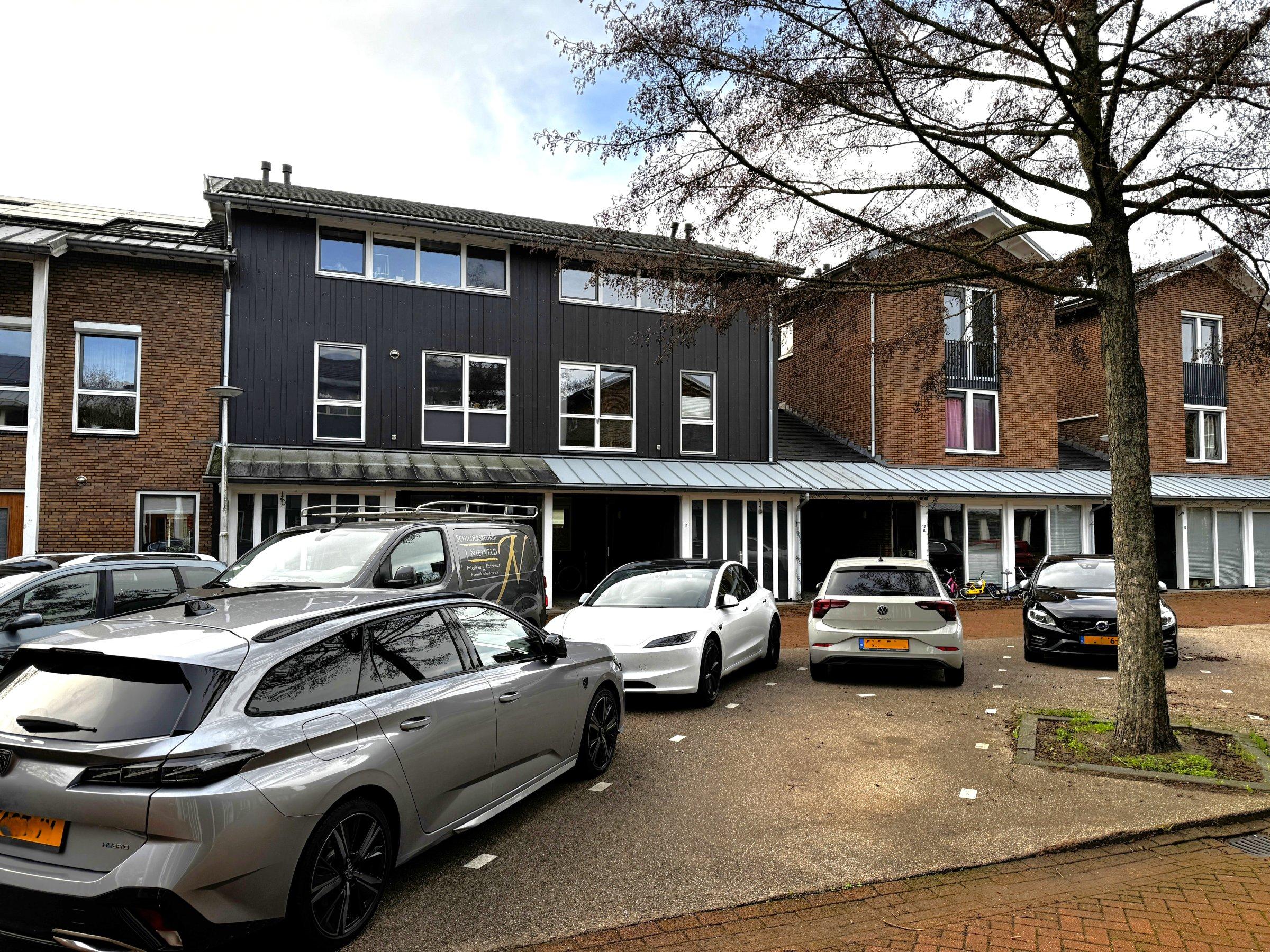 Te huur Huis Anton Pieckhof in Utrecht