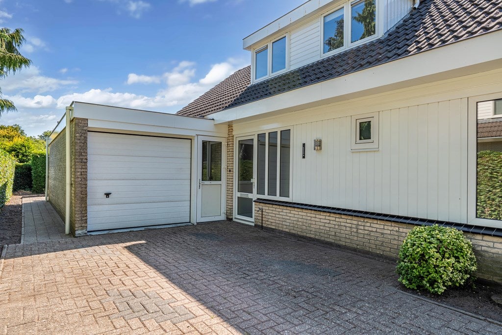 Vrijstaande woning te koop: Stiendollen 4, Oudemirdum