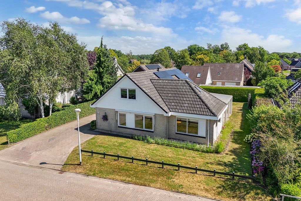 Vrijstaande woning te koop: Stiendollen 4, Oudemirdum