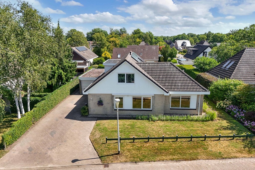 Vrijstaande woning te koop: Stiendollen 4, Oudemirdum