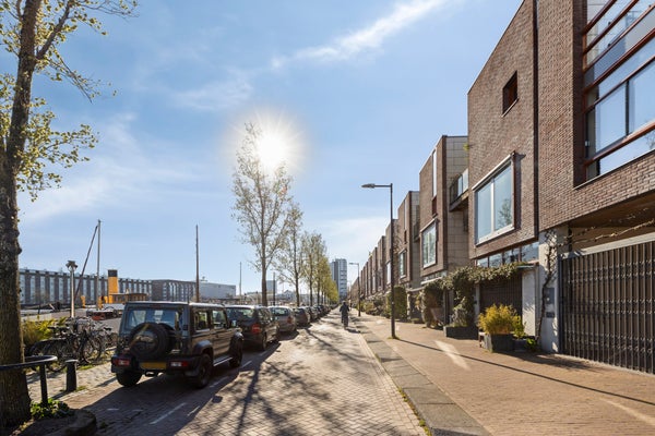 Borneokade 223, Amsterdam