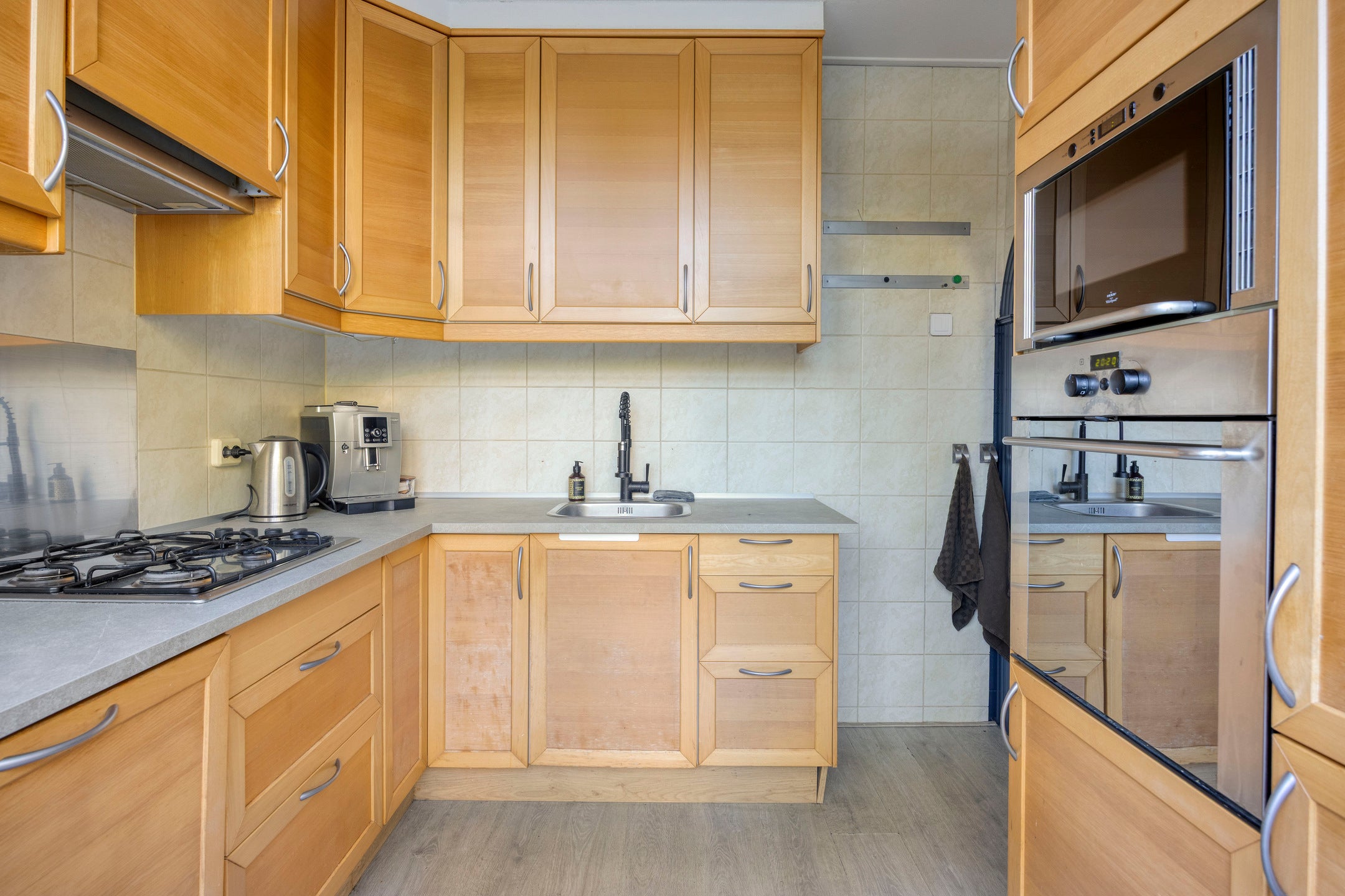 Tussenwoning te koop: Du Perronstraat 7, Rotterdam