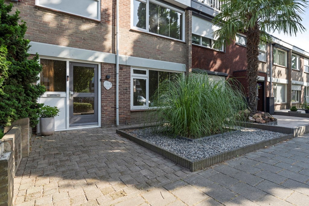 Tussenwoning te koop: Lambertusstraat 19, Etten-Leur