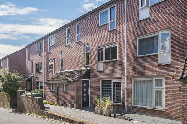 Huis Fassbinderstraat in Almere