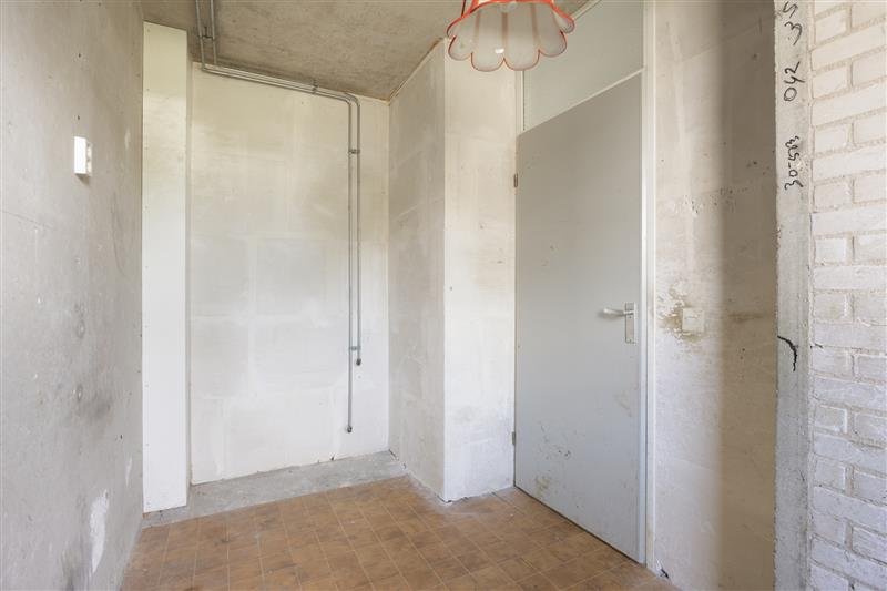 Tussenwoning te koop: Corversbos 195, Hoofddorp