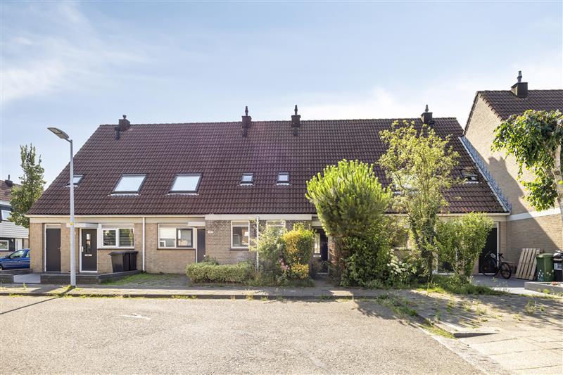 Tussenwoning te koop: Corversbos 195, Hoofddorp
