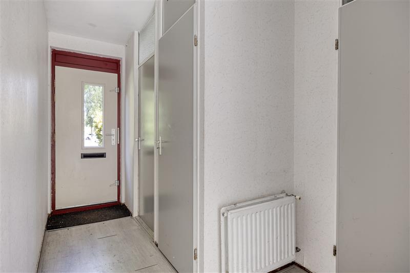 Tussenwoning te koop: Corversbos 195, Hoofddorp