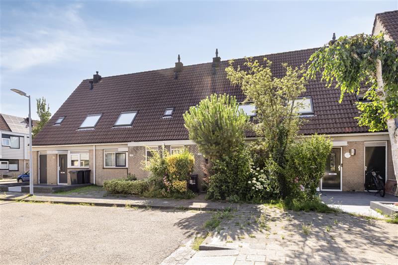 Tussenwoning te koop: Corversbos 195, Hoofddorp