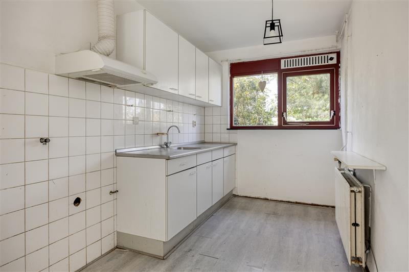 Tussenwoning te koop: Corversbos 195, Hoofddorp