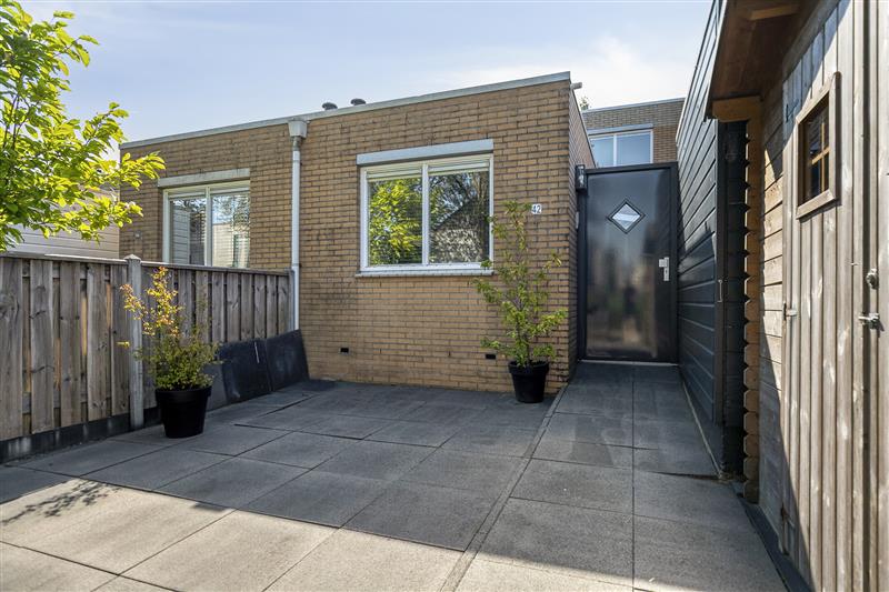 Tussenwoning te koop: De Klenckestraat 42, Almere