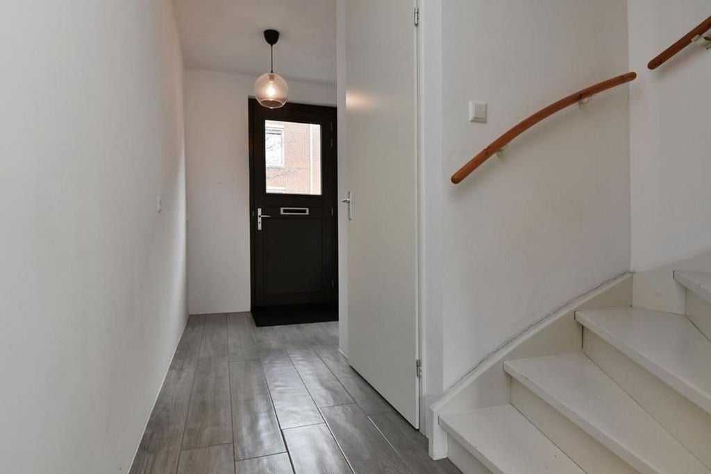 Te huur Huis Amstelstraat in Den Haag