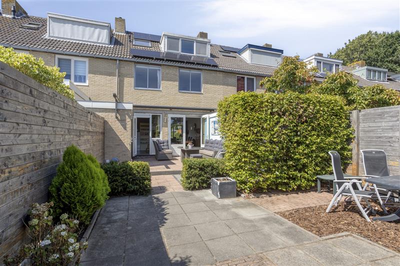 Tussenwoning te koop: Tureluurhof 68, Purmerend