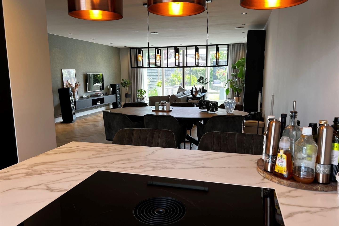 Tussenwoning te huur: Valkenburgweg 8, Odijk