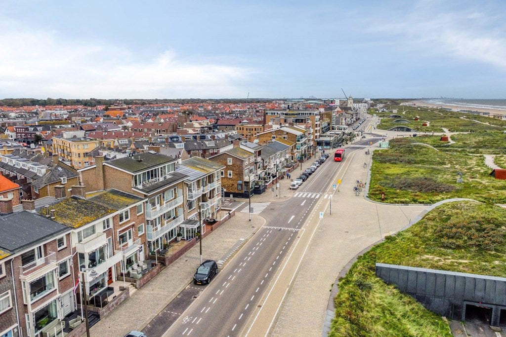 Tussenwoning te koop: Boulevard 49, Katwijk