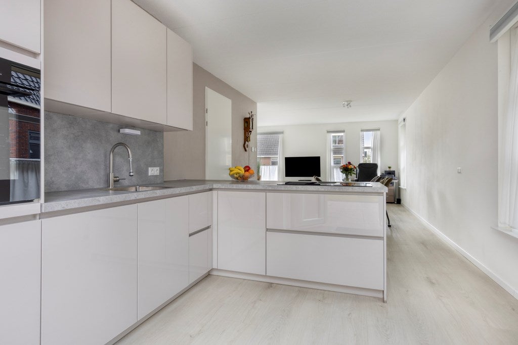 Vrijstaande woning te koop: De Kampen 25, Ingwierrum