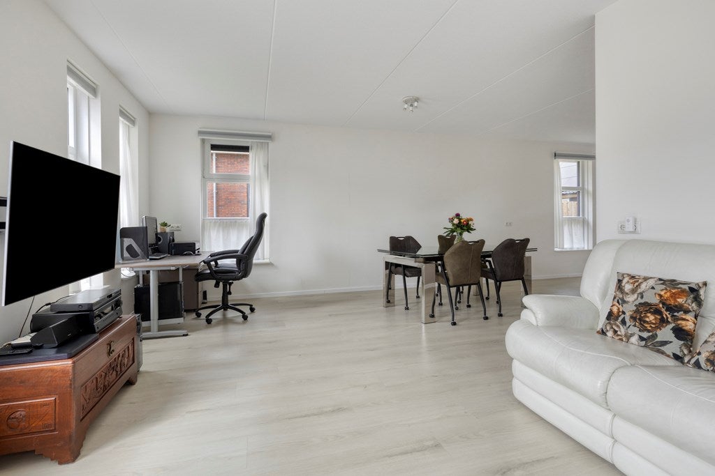 Vrijstaande woning te koop: De Kampen 25, Ingwierrum