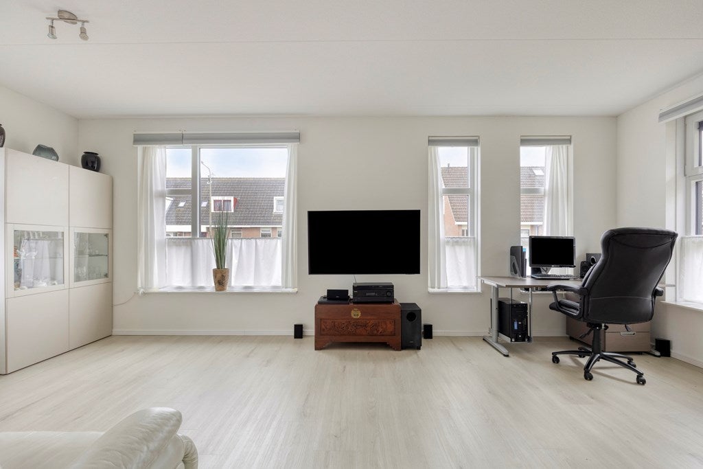 Vrijstaande woning te koop: De Kampen 25, Ingwierrum