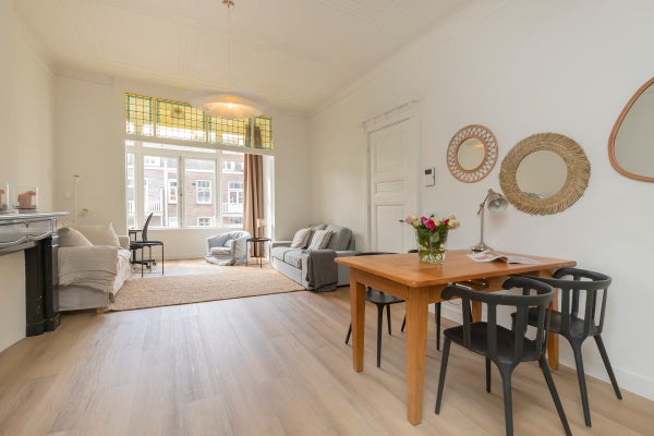 Flat Frans van Mierisstraat in Amsterdam