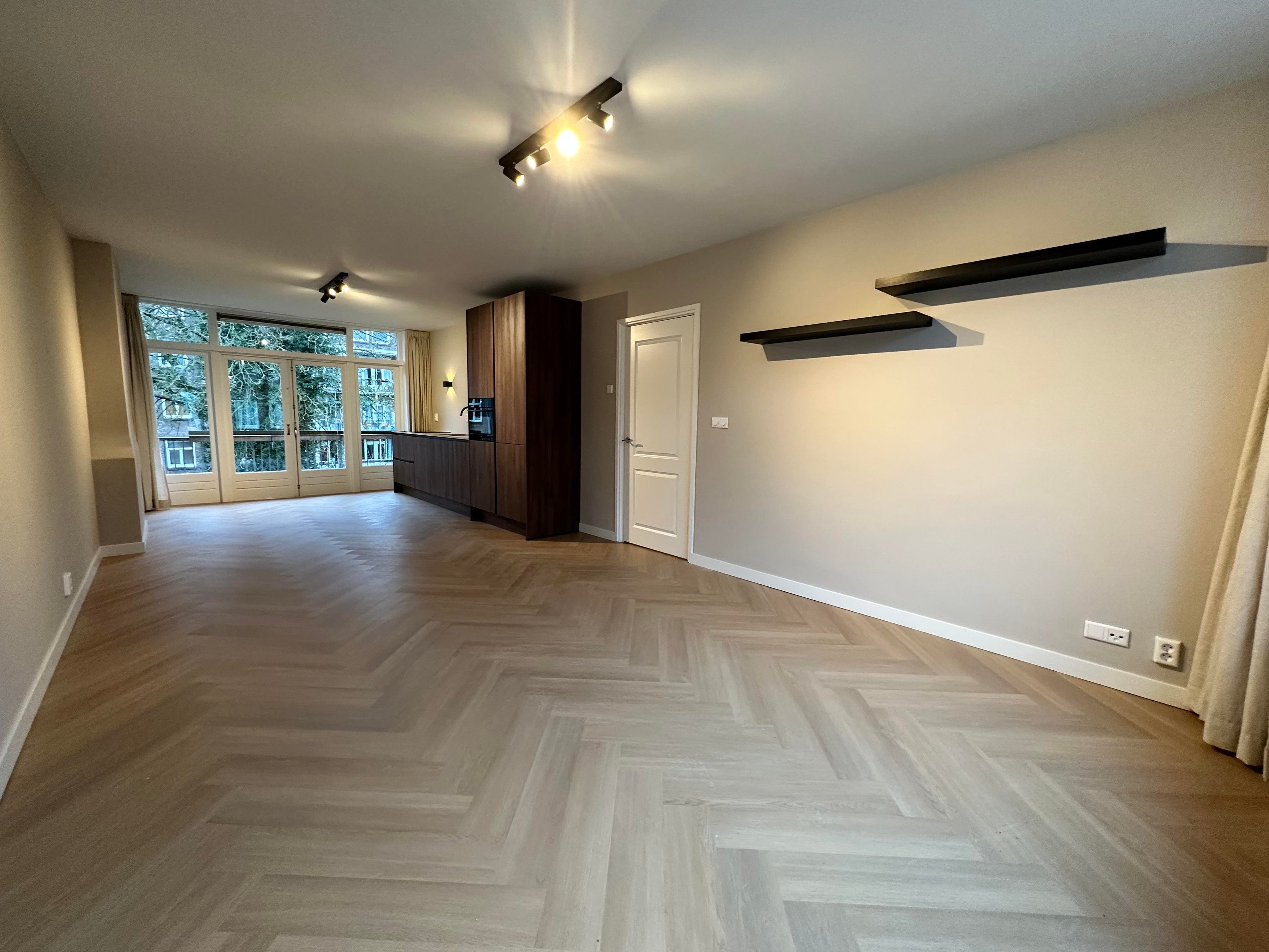 Te huur Appartement Reinier Claeszenstraat 27 2 in Amsterdam