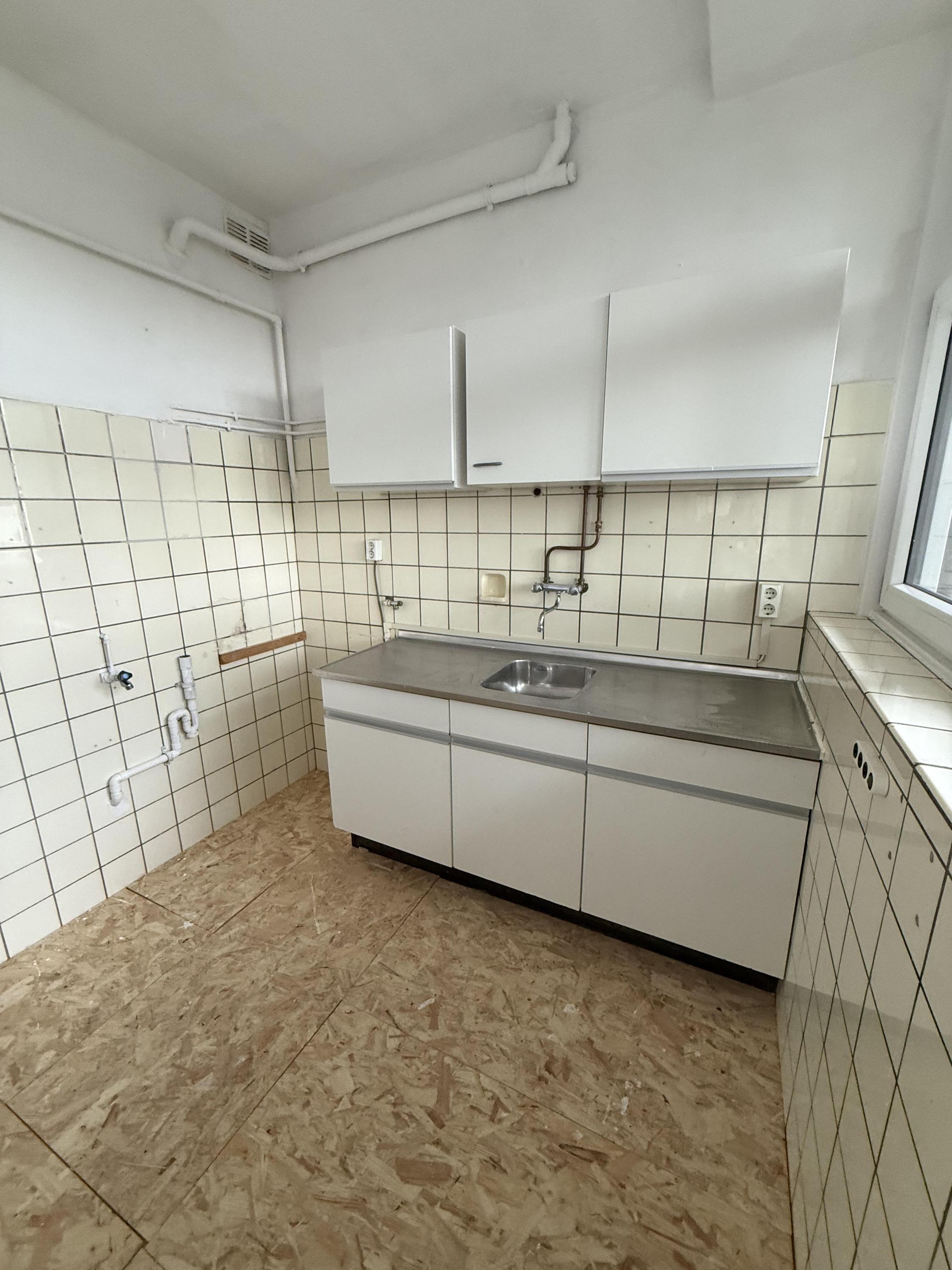 Appartement te huur: Zuidplein 102C, Rotterdam