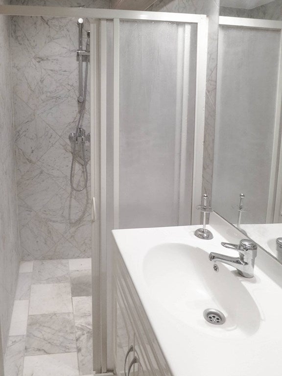 Te huur Appartement Oudezijds Voorburgwal 183 V2 in Amsterdam