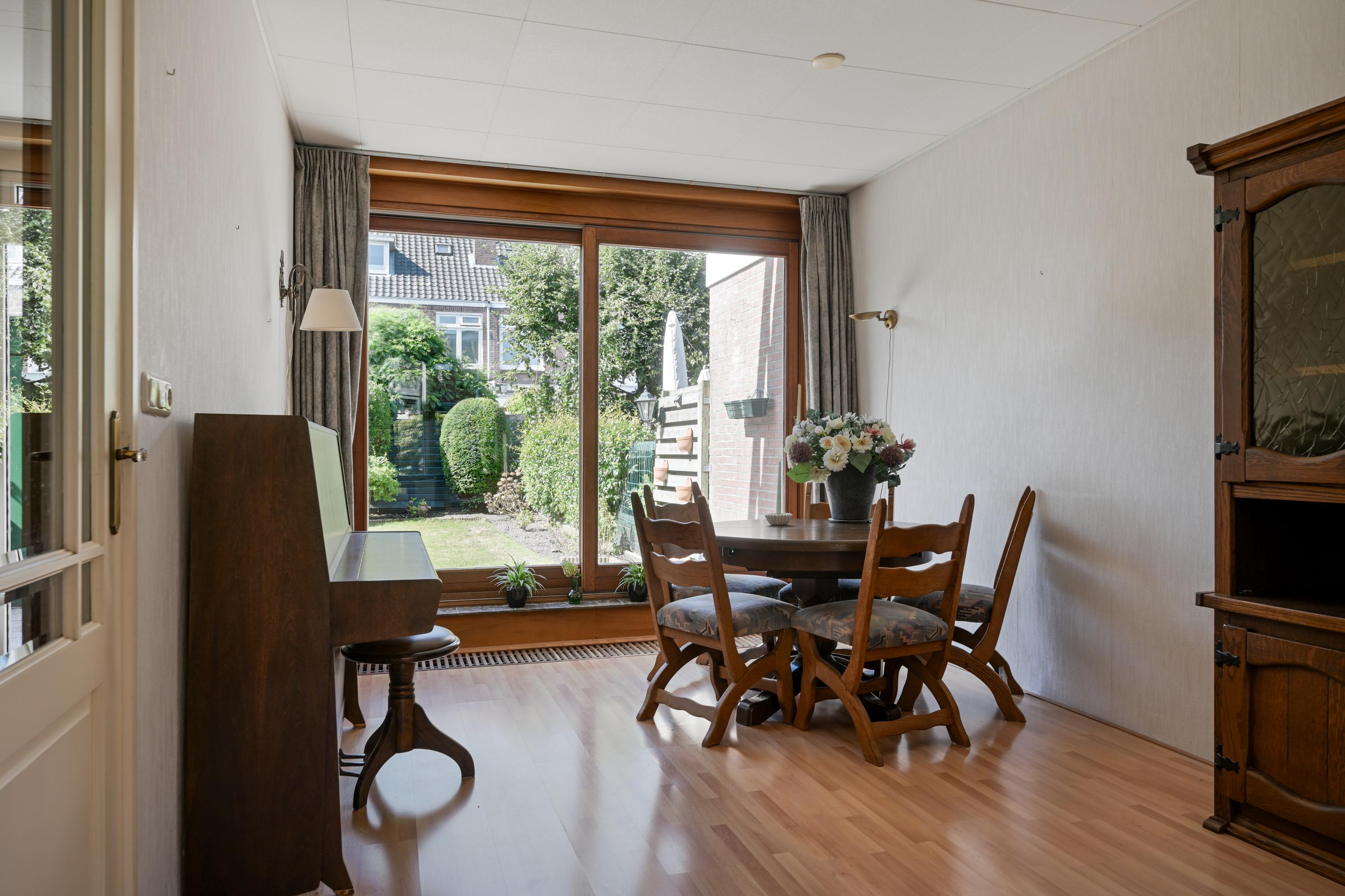 Hoekwoning te koop: Pegasusstraat 17, Haarlem