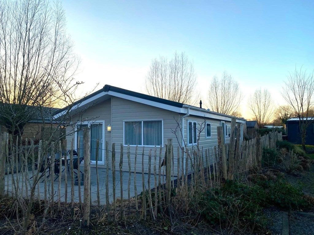 Huis Spijkweg 15 p 143A in Biddinghuizen