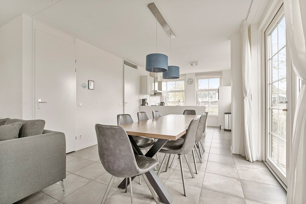 Vrijstaande woning te koop: Zeedijk 2-345, Uitdam