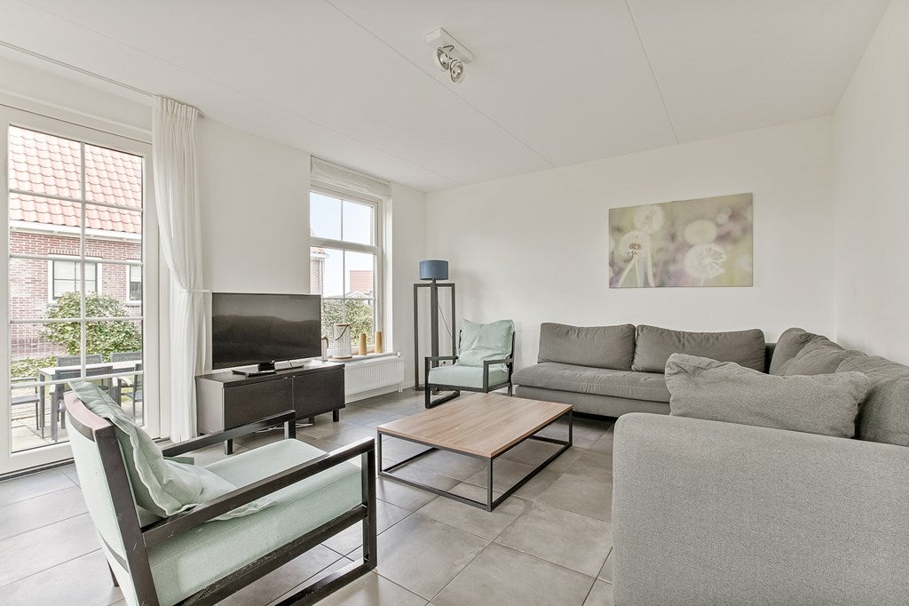 Vrijstaande woning te koop: Zeedijk 2-345, Uitdam