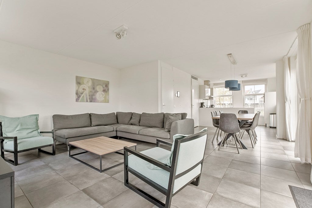 Vrijstaande woning te koop: Zeedijk 2-345, Uitdam