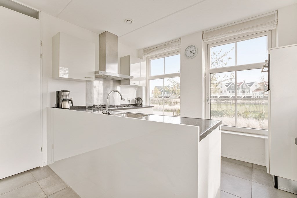 Vrijstaande woning te koop: Zeedijk 2-345, Uitdam