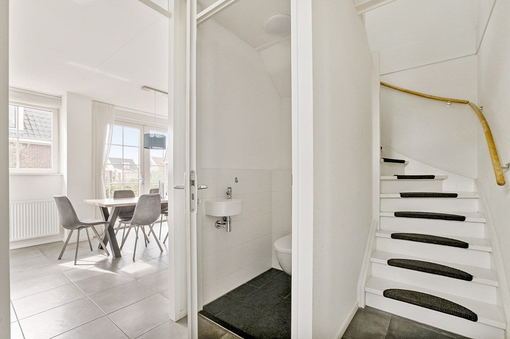 Vrijstaande woning te koop: Zeedijk 2-345, Uitdam