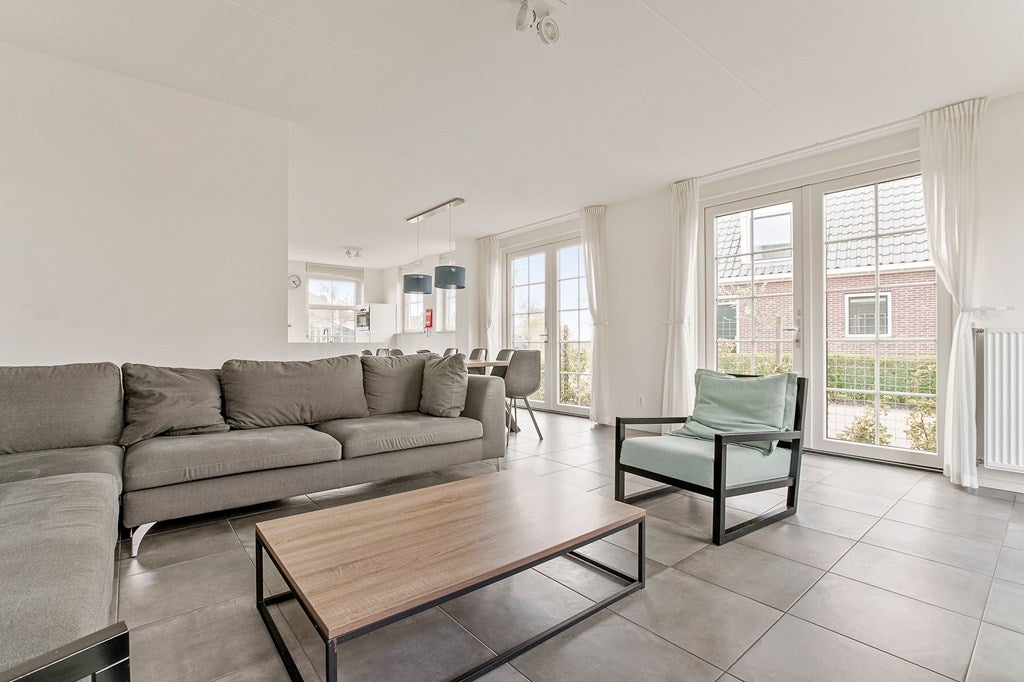 Vrijstaande woning te koop: Zeedijk 2-345, Uitdam